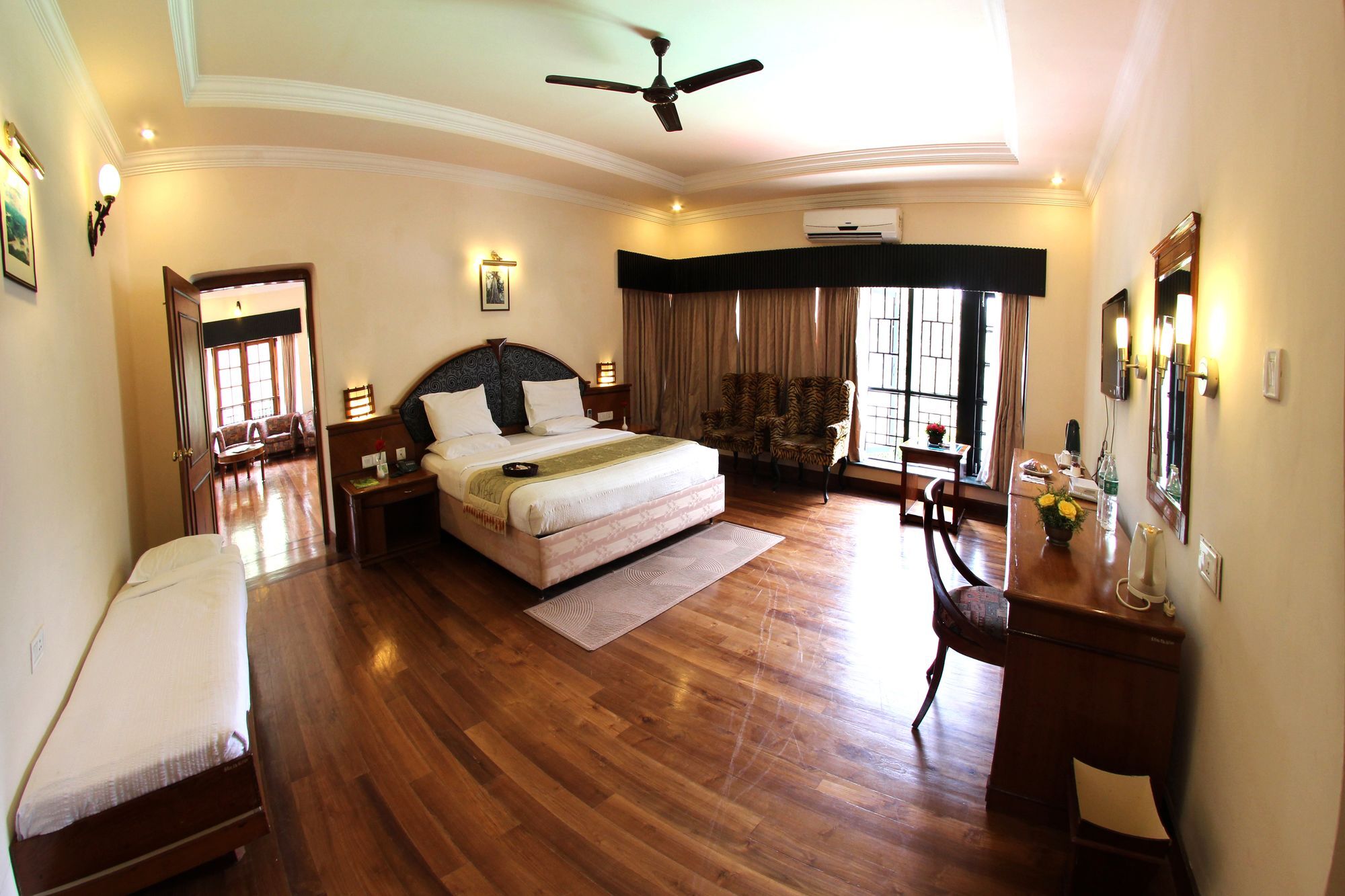 Ktdc Aranya Nivas Thekkady Kumily Exterior foto